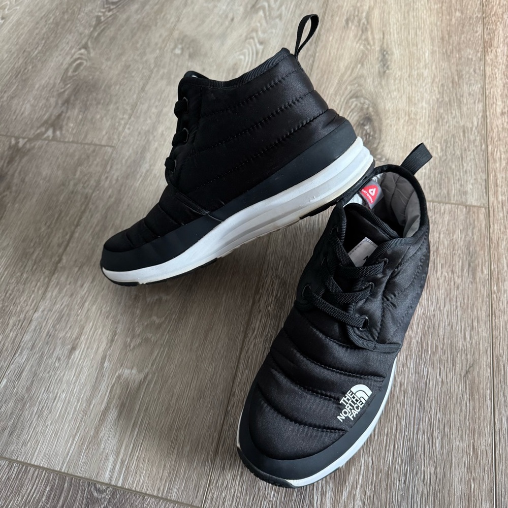 The North Face Men's Puffer Boots